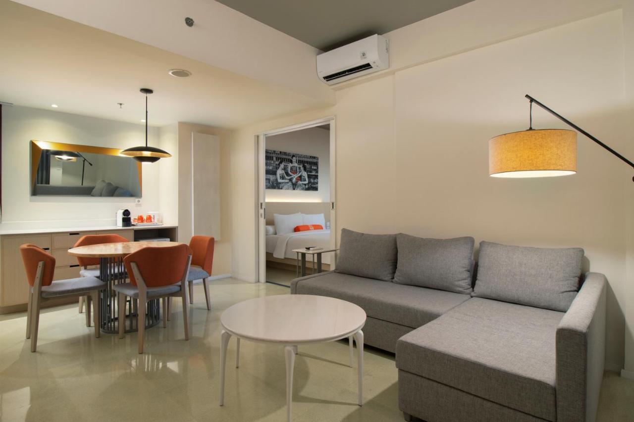 Harris Hotel Kuta Tuban Bali Exterior photo