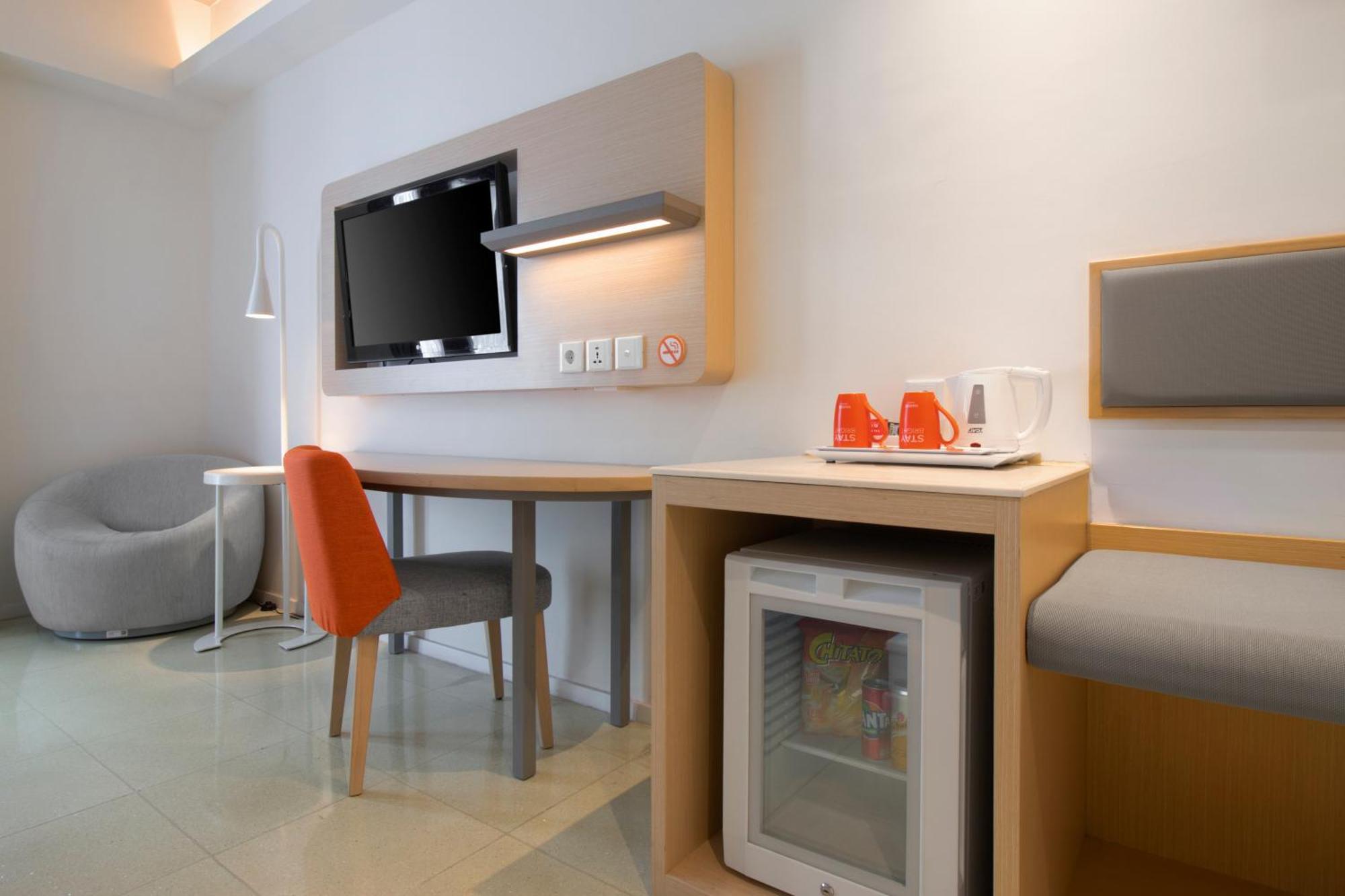 Harris Hotel Kuta Tuban Bali Exterior photo