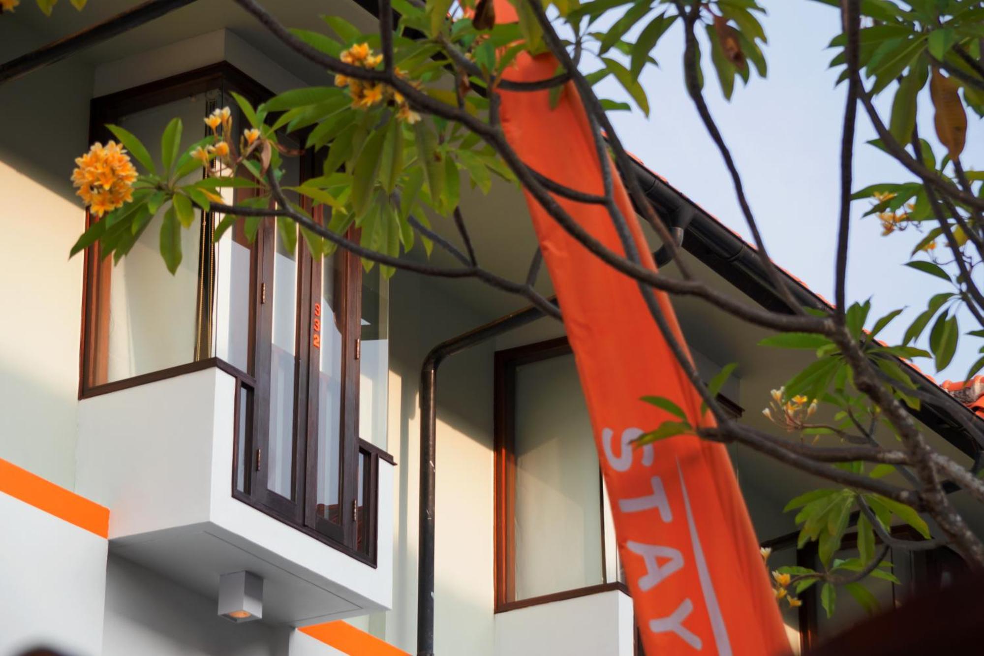 Harris Hotel Kuta Tuban Bali Exterior photo