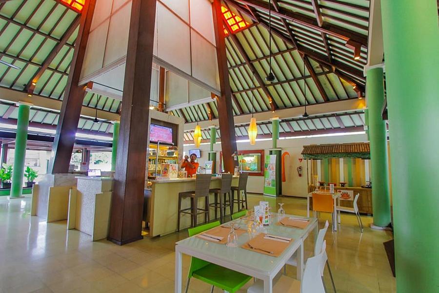 Harris Hotel Kuta Tuban Bali Exterior photo