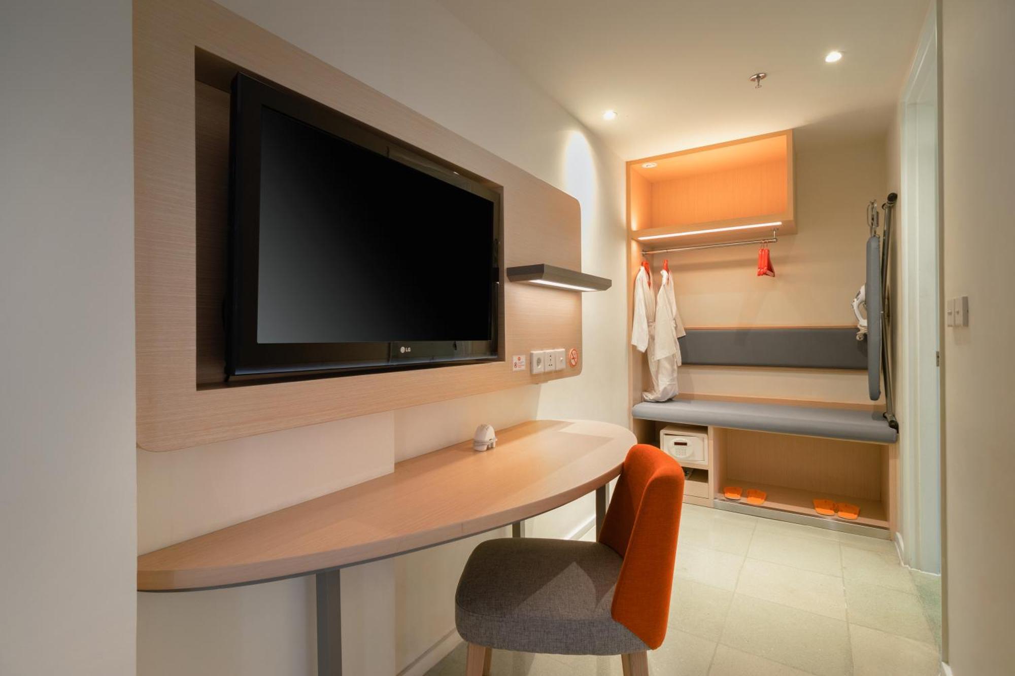 Harris Hotel Kuta Tuban Bali Room photo